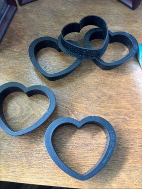 Silikomart Black Perforated Tarte Baking hearts - set of 5